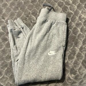 Nike youth joggers
